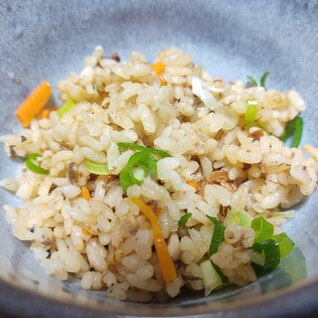 沖縄の本部カツオ飯風　鯖缶の炊き込みご飯